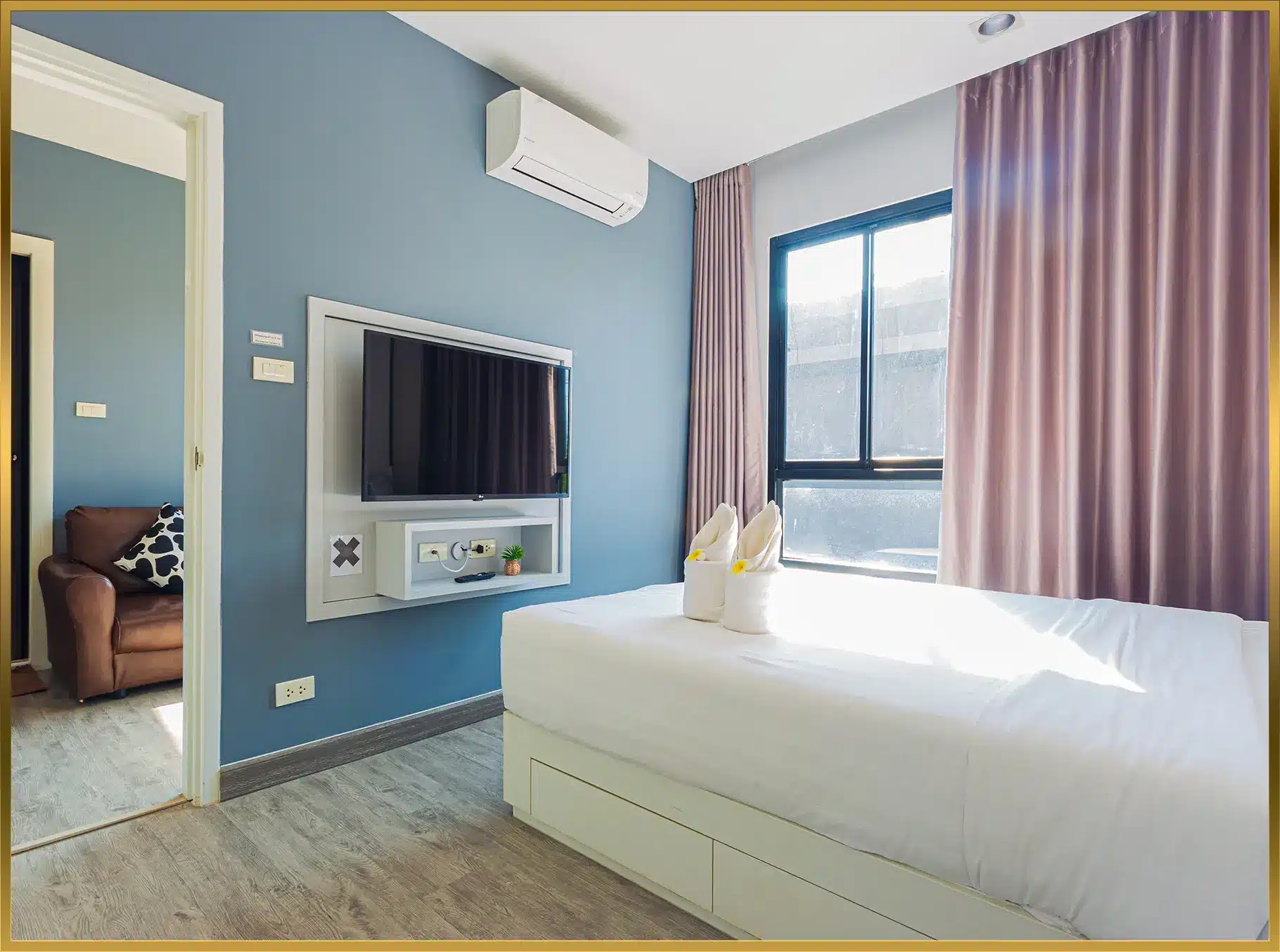 โรงแรม T62Residence ที่พักคลอง 5  ตำบล รังสิต คลองหลวง ธัญบุรี ปทุมธานี ห้องพักรายวันคลอง 5 ห้องพัก ดีลักซ์ Deluxe TV 30 ตรม.ราคา 1,100 บาท